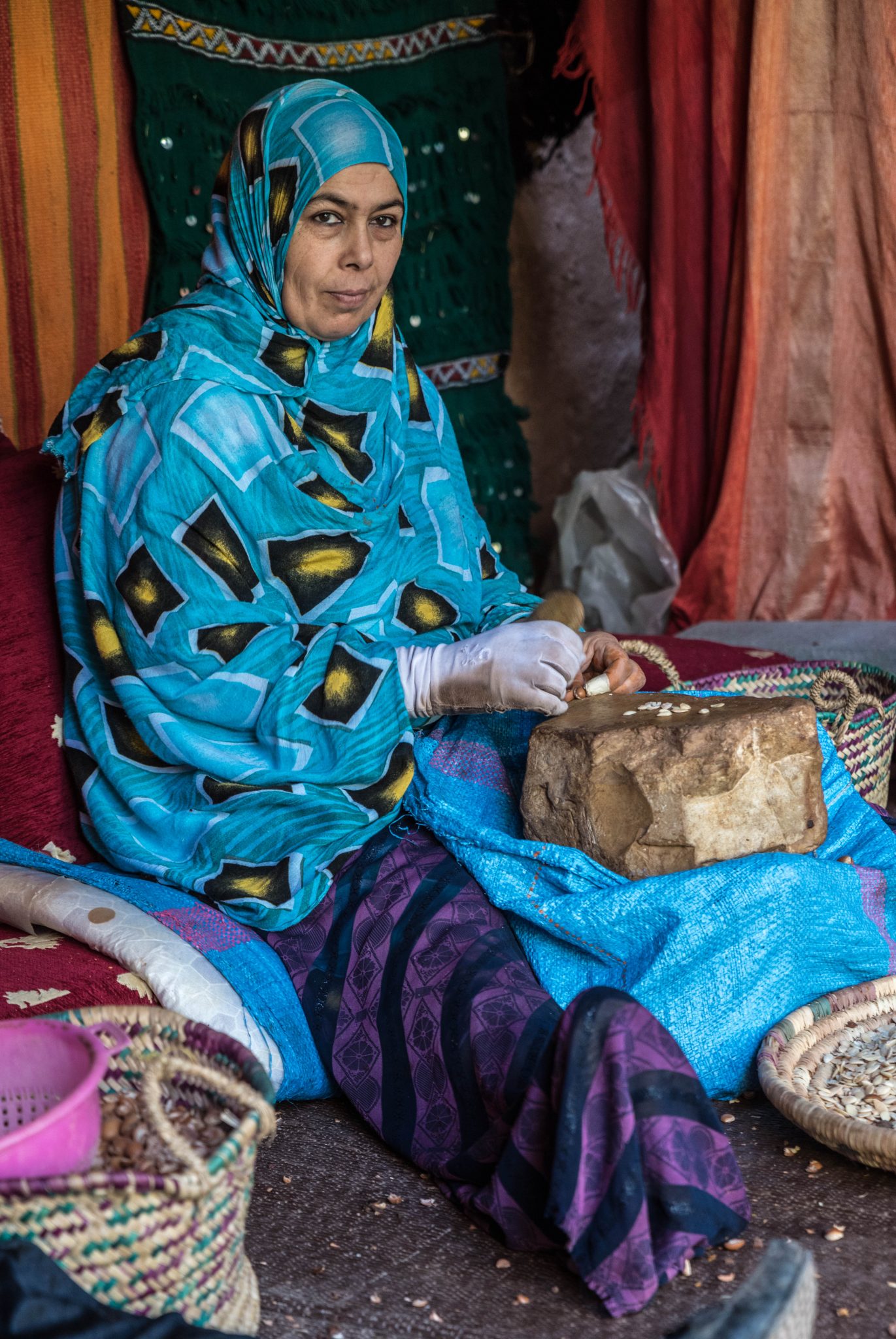 argan, seeds, oil, opening, woman, Agadir, Morocco, traditions, culture, clothes, traditional, local, moroccan